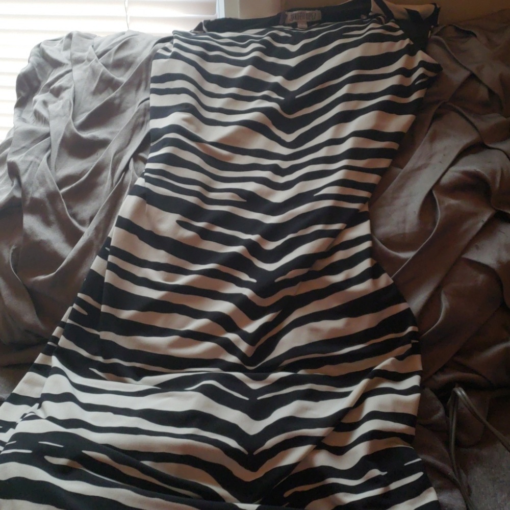 Zebra Dress_Jennifer Lopez